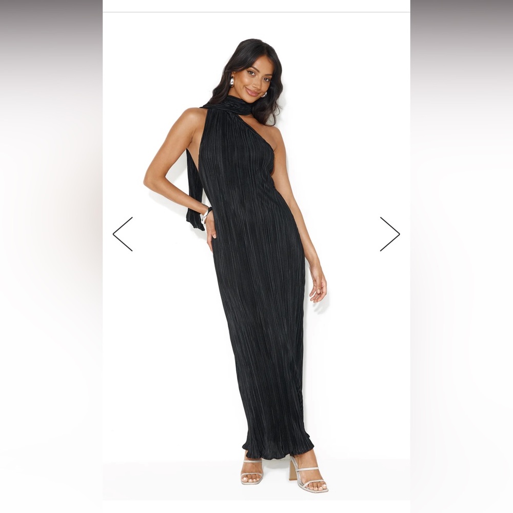 Hello Molly PLISSE PERFECT MAXI DRESS BLACK